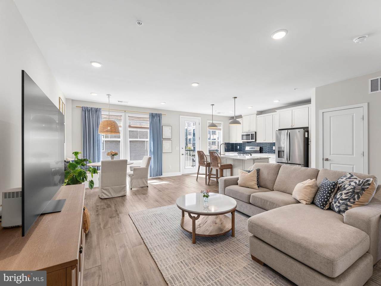 20801 Lamlash Terrace - Photo 1