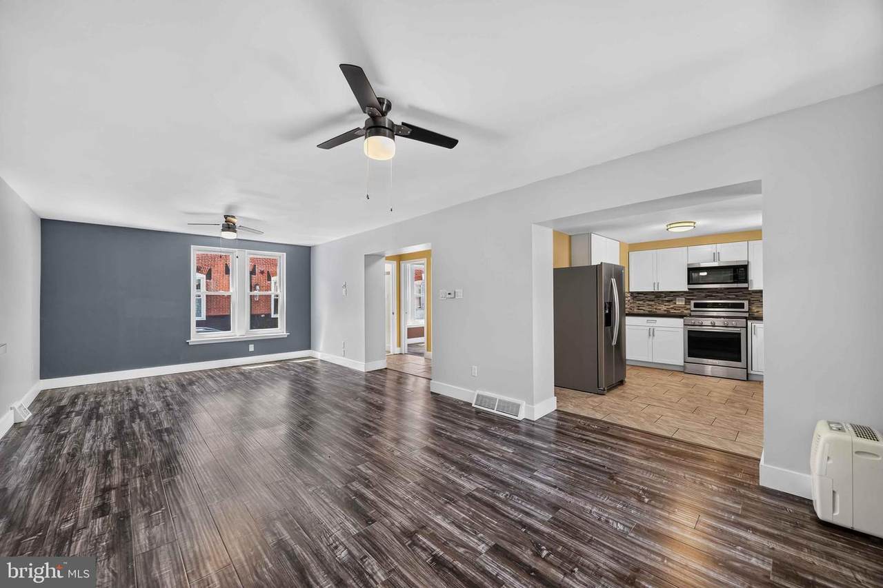2715 Sears Street - Photo 1