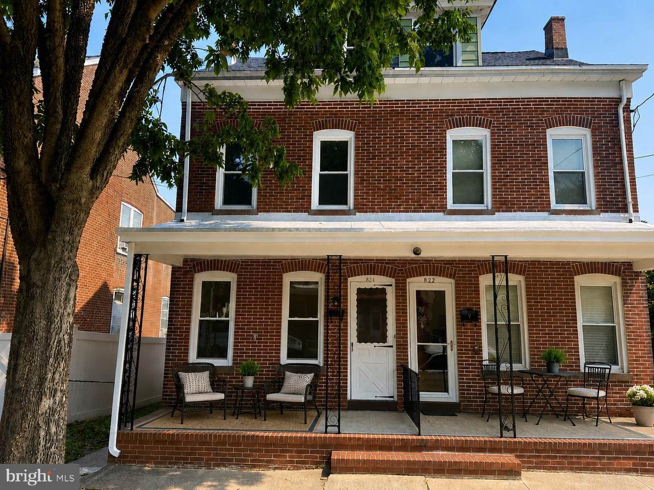 824 Indiana Avenue - Photo 1
