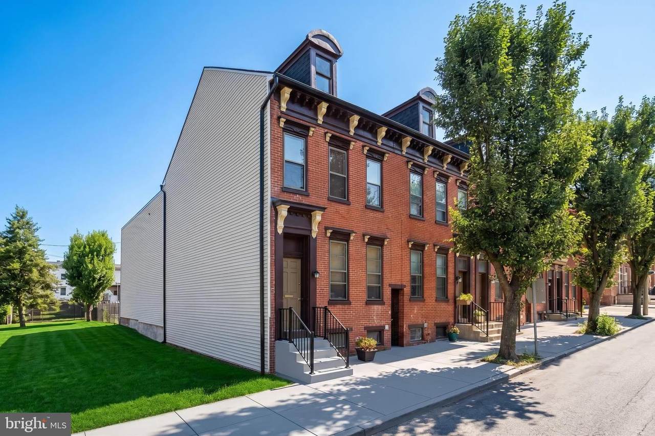 201-213 Beaver Street - Photo 1
