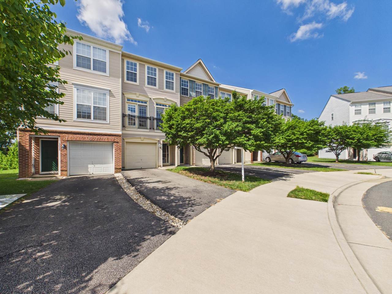 15653 John Diskin Circle - Photo 1