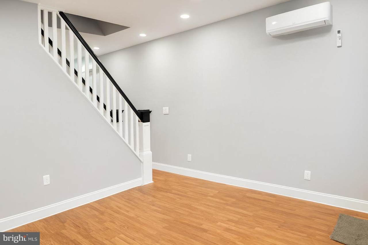 https://bt-photos.global.ssl.fastly.net/brightmls/1280_boomver_1_805226694686-2.jpg