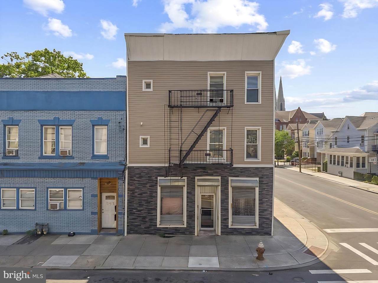 201 3RD Street - Photo 1