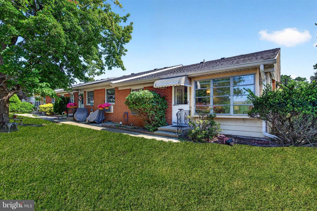 14 E Independence Parkway - Photo 1