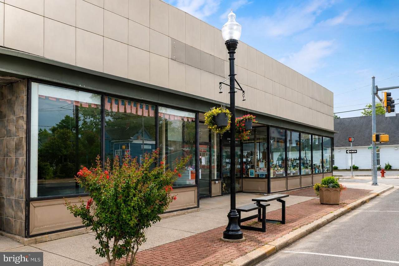 153 Market St - Photo 1