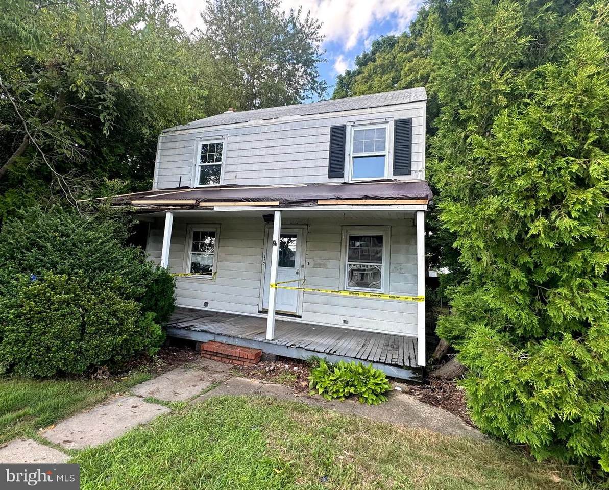 472 Connecticut Avenue - Photo 1
