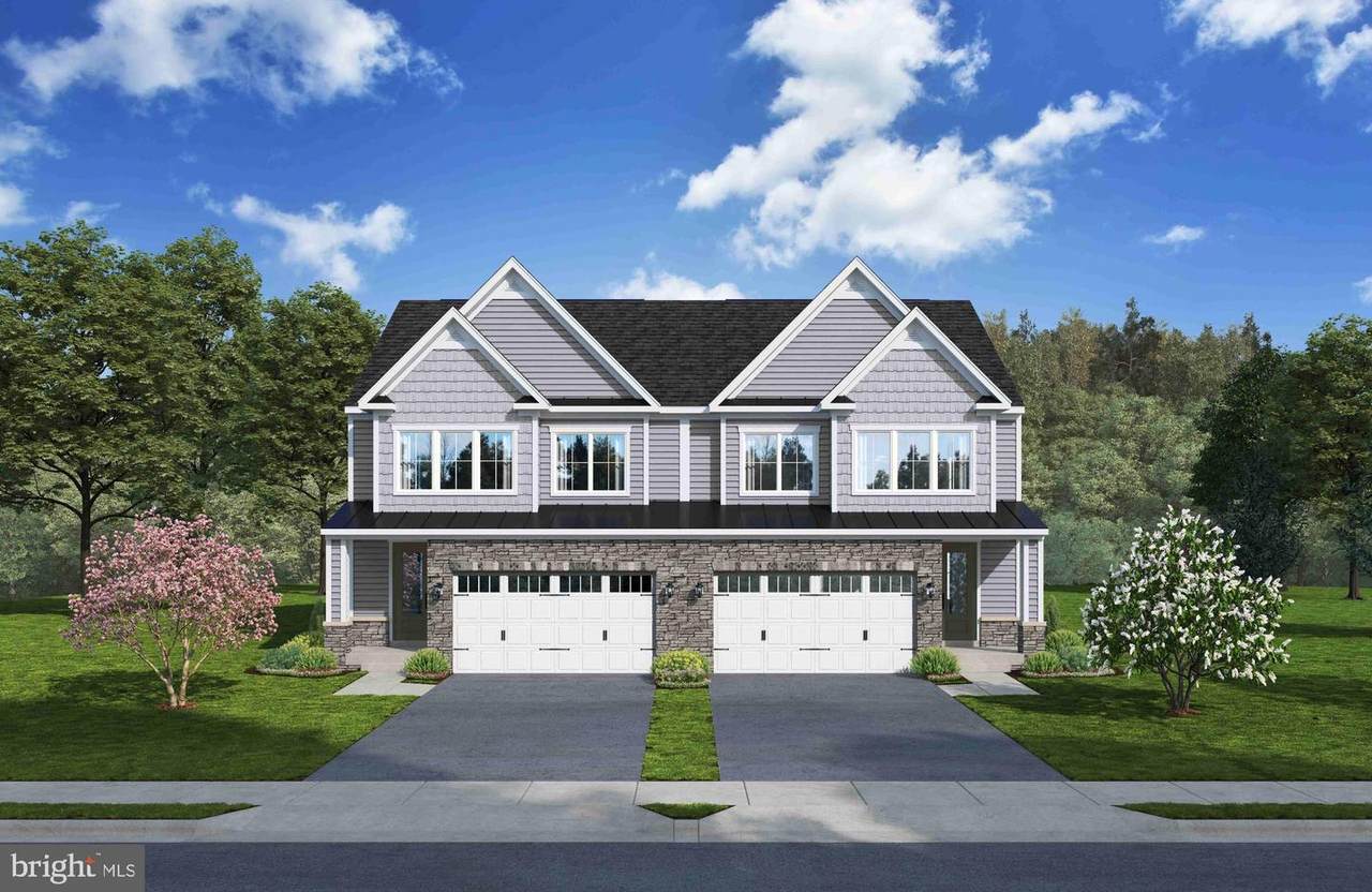 5424 Pondview Lane - Photo 1