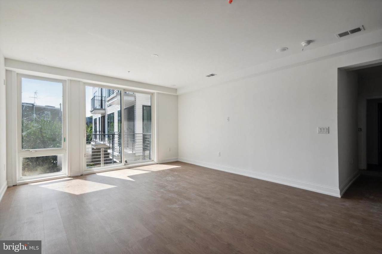 1614 Ridge Avenue - Photo 1