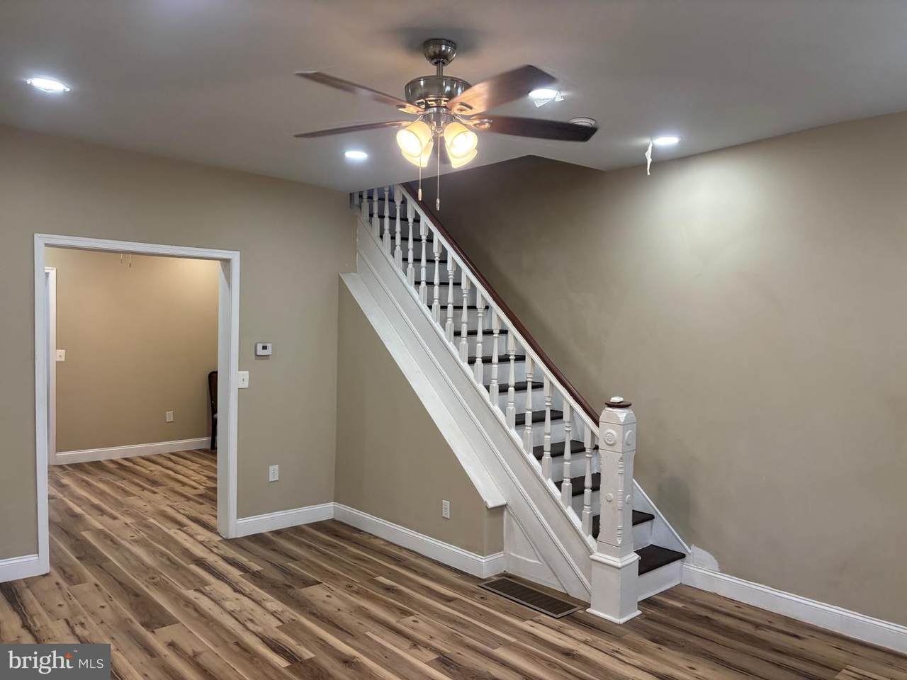 https://bt-photos.global.ssl.fastly.net/brightmls/1280_boomver_1_805229451048-2.jpg