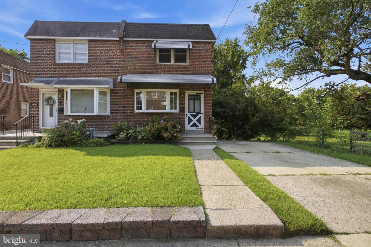 207 Academy Avenue - Photo 1