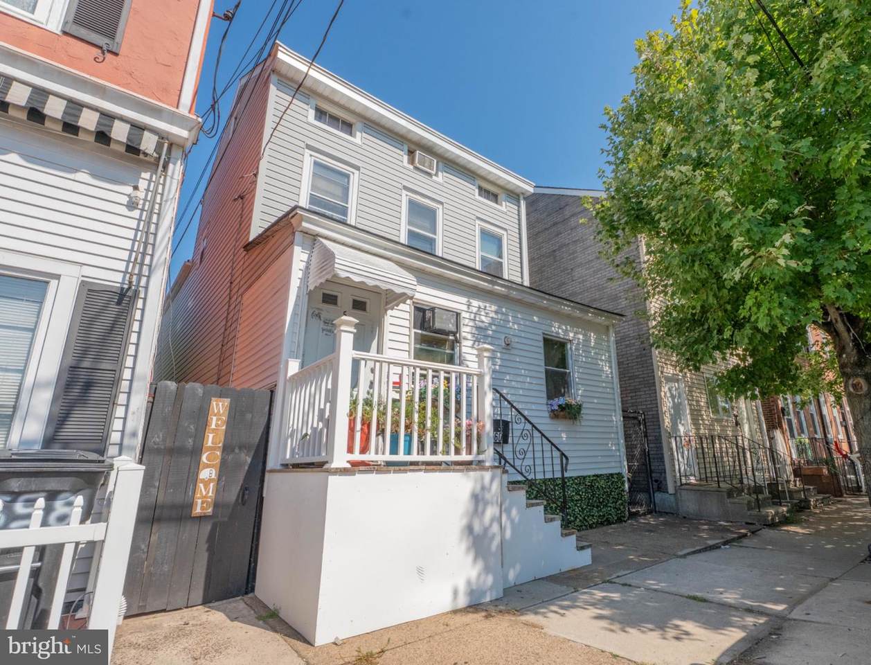 560 Second Street - Photo 1
