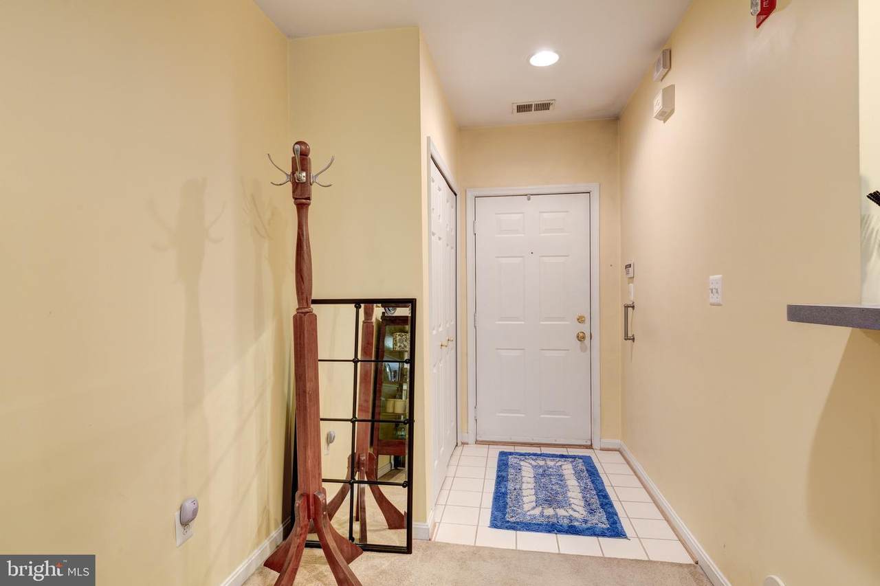 https://bt-photos.global.ssl.fastly.net/brightmls/1280_boomver_1_805231919828-2.jpg