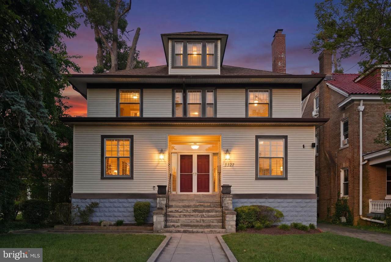 5327 16TH Street - Photo 1