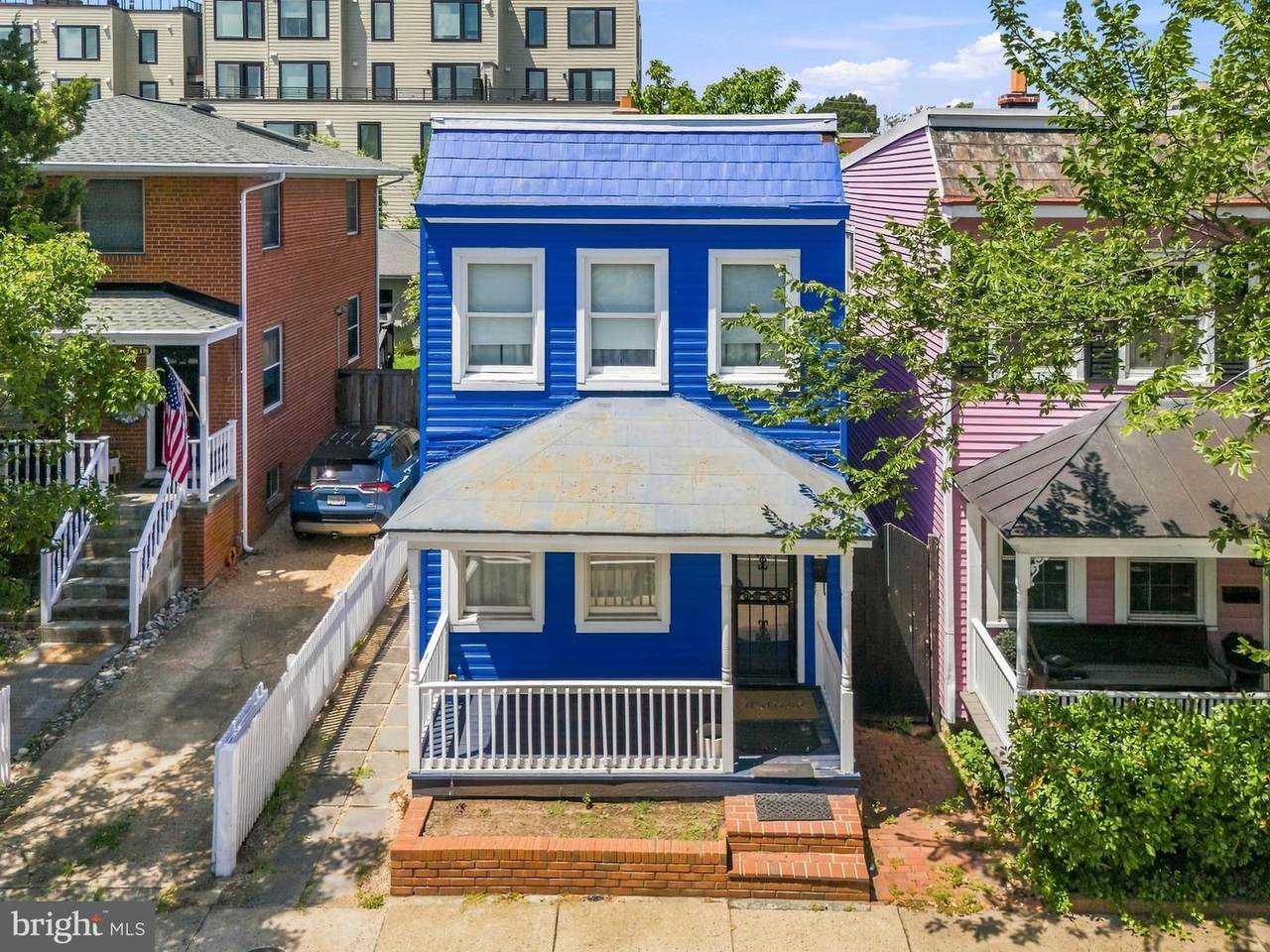 720 Patrick Street - Photo 1
