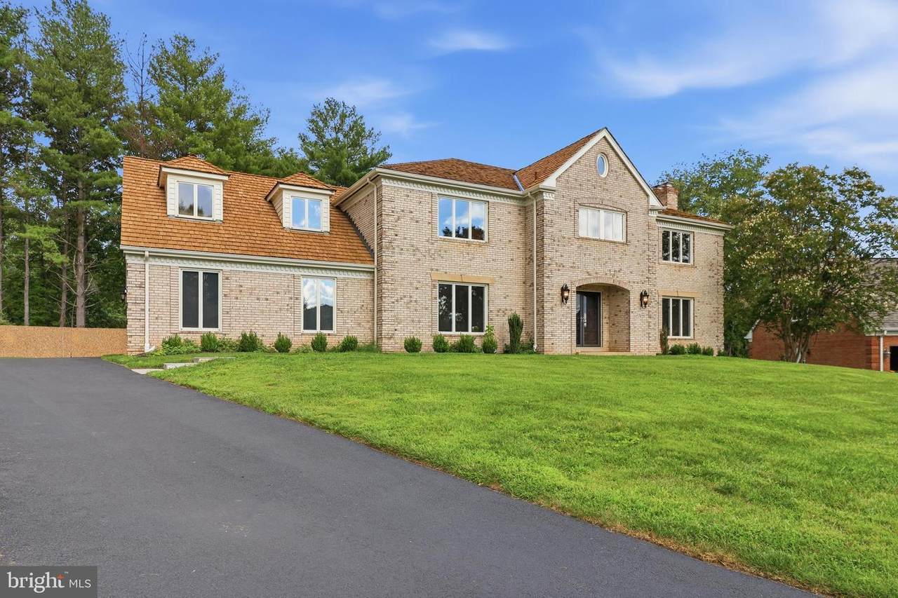 6294 Dunaway Court - Photo 1