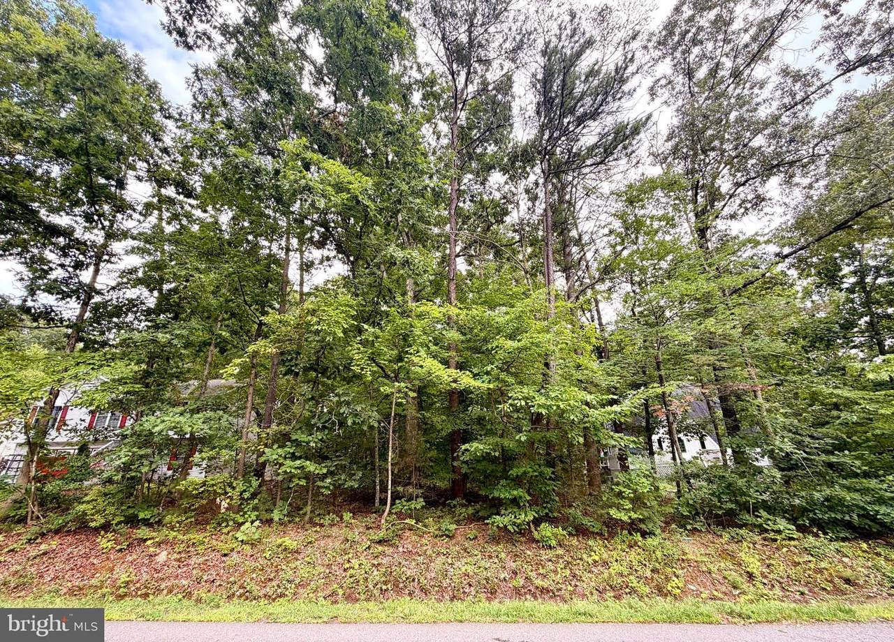 125 Yorktown Boulevard - Photo 1