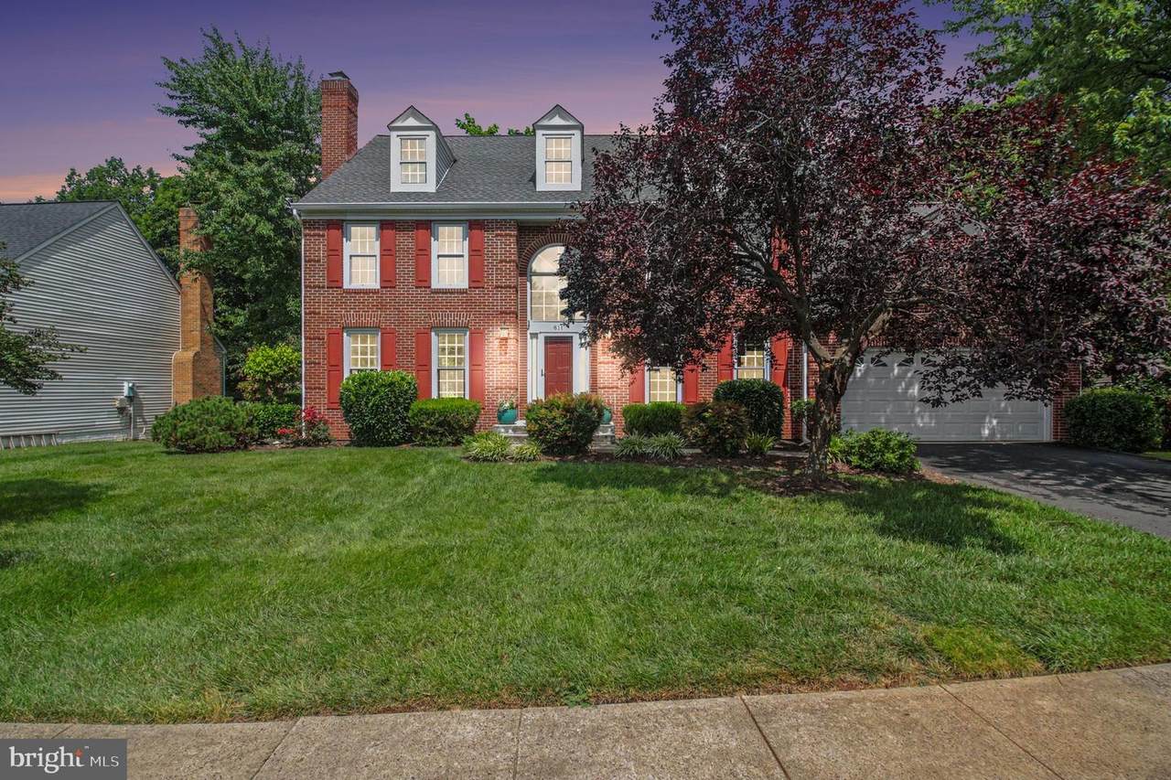 811 Autumn Breeze Court - Photo 1