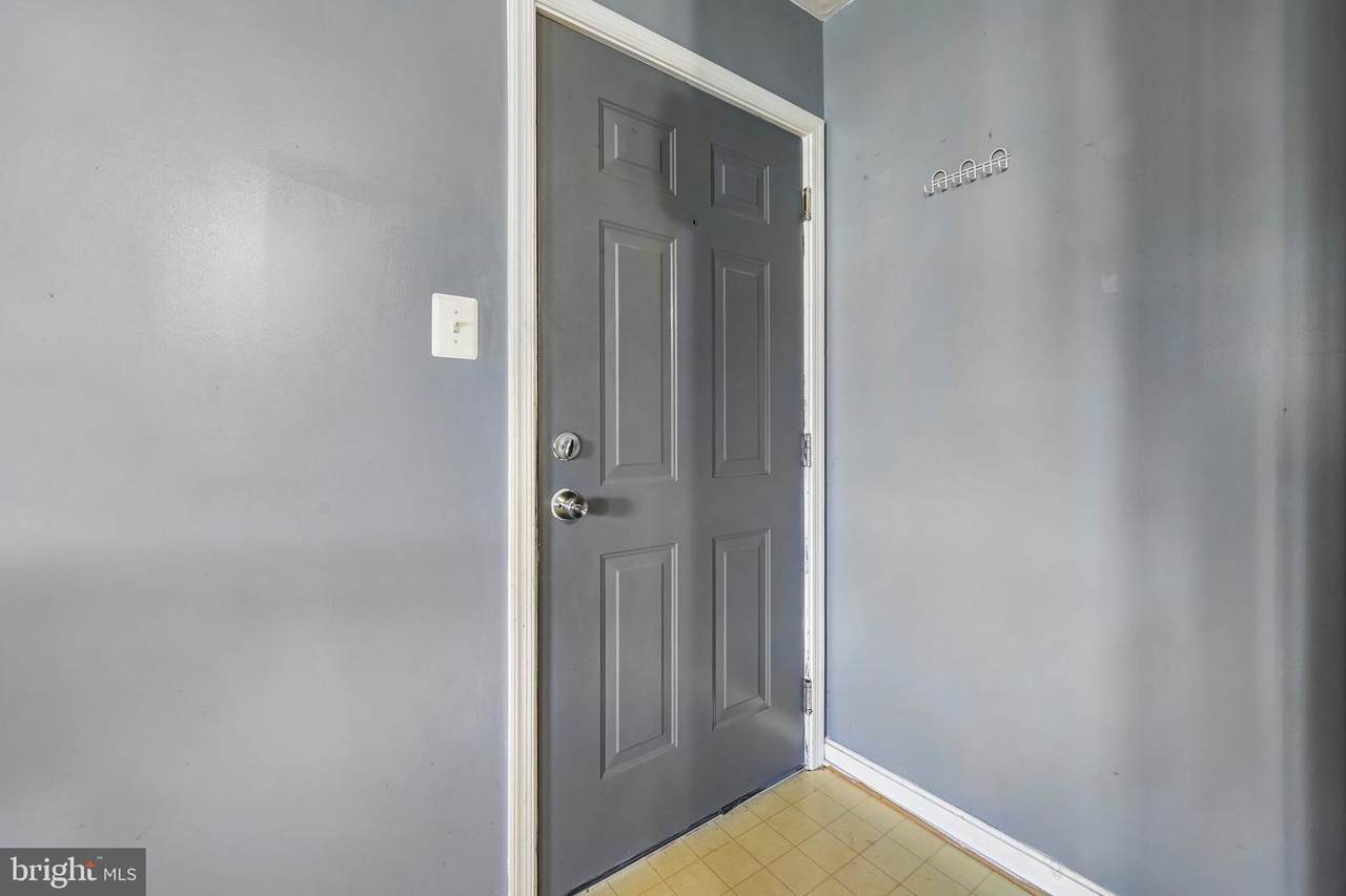 https://bt-photos.global.ssl.fastly.net/brightmls/1280_boomver_1_805234783514-2.jpg