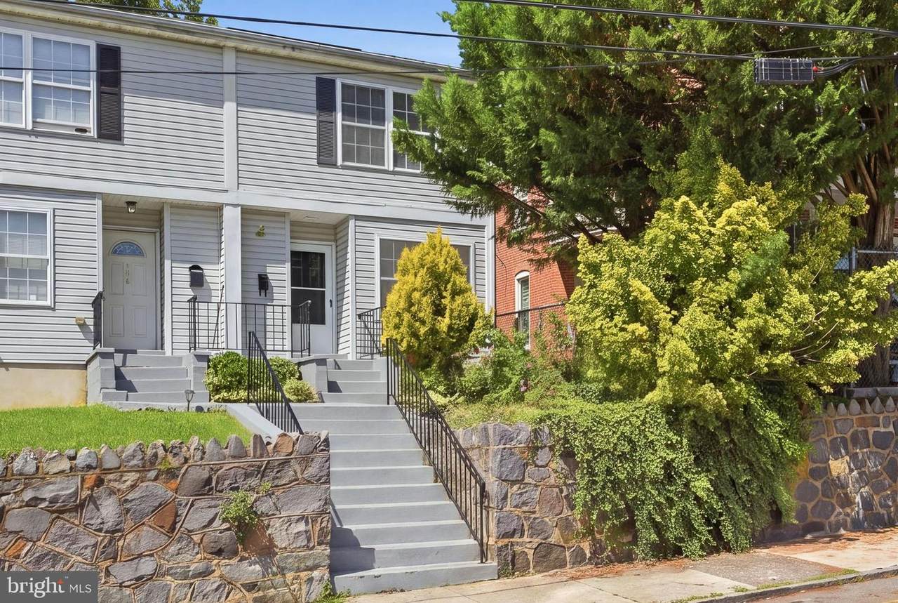 106 6TH Avenue - Photo 1
