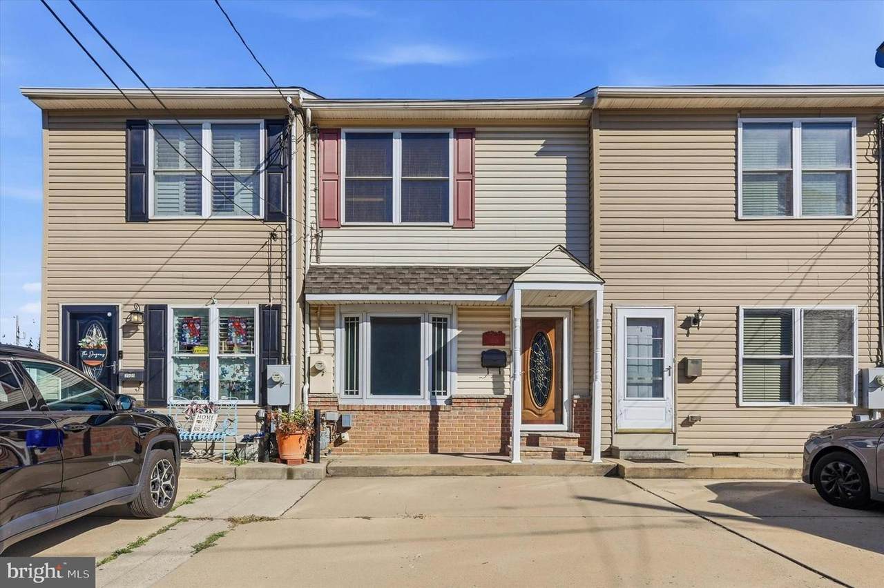 3528 Edgemont Street - Photo 1