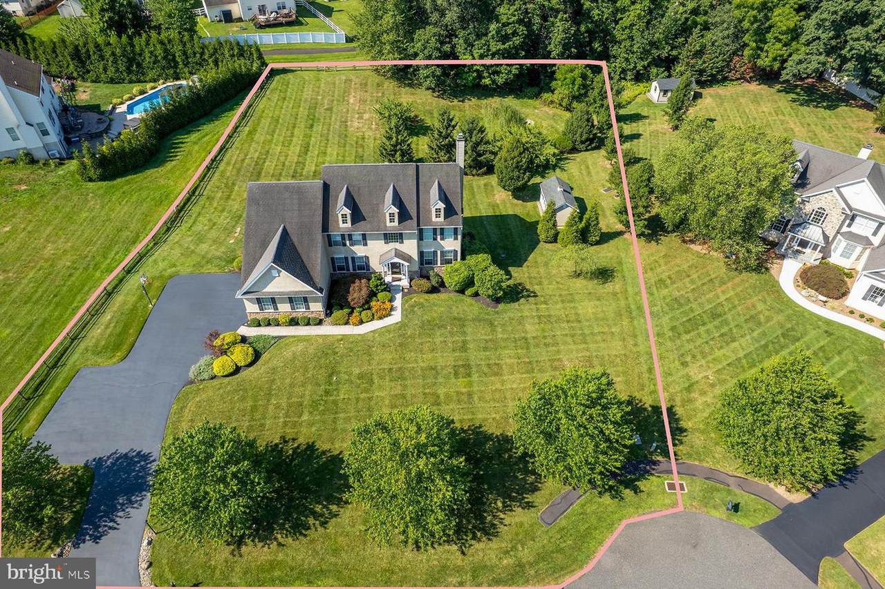 962 Hampton Road - Photo 1