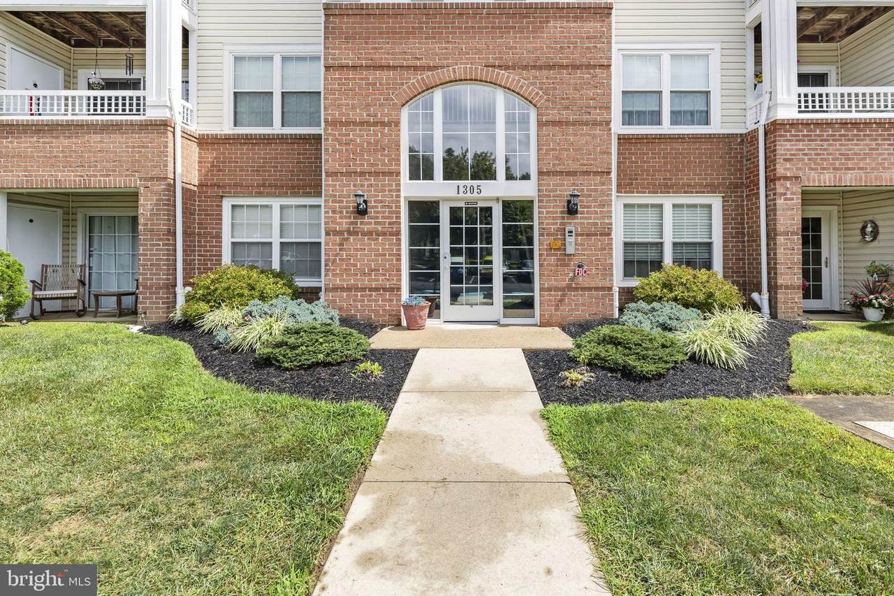 1305 Sheridan Place - Photo 1