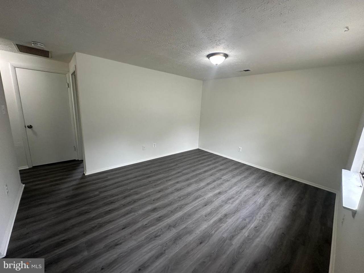 https://bt-photos.global.ssl.fastly.net/brightmls/1280_boomver_1_805242192692-2.jpg