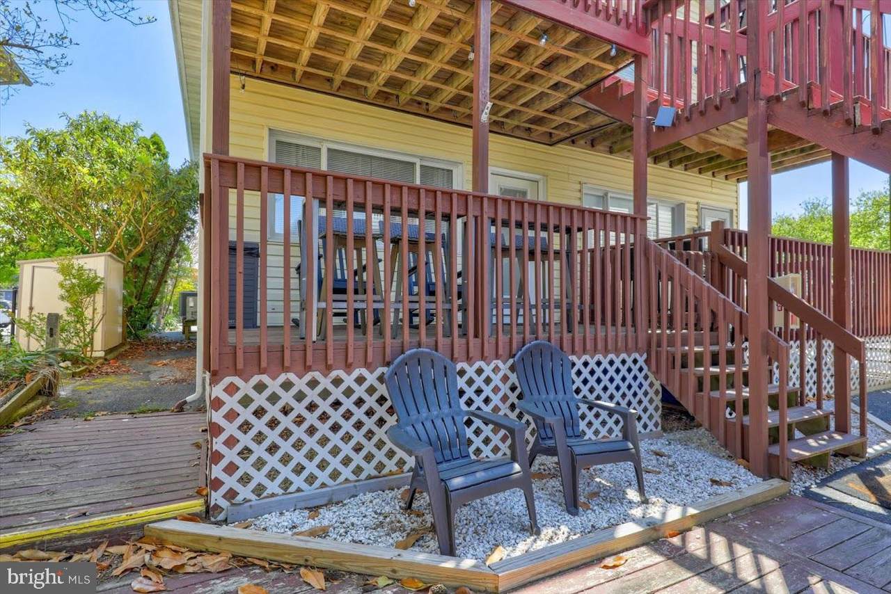 2803 Gull Way - Photo 1