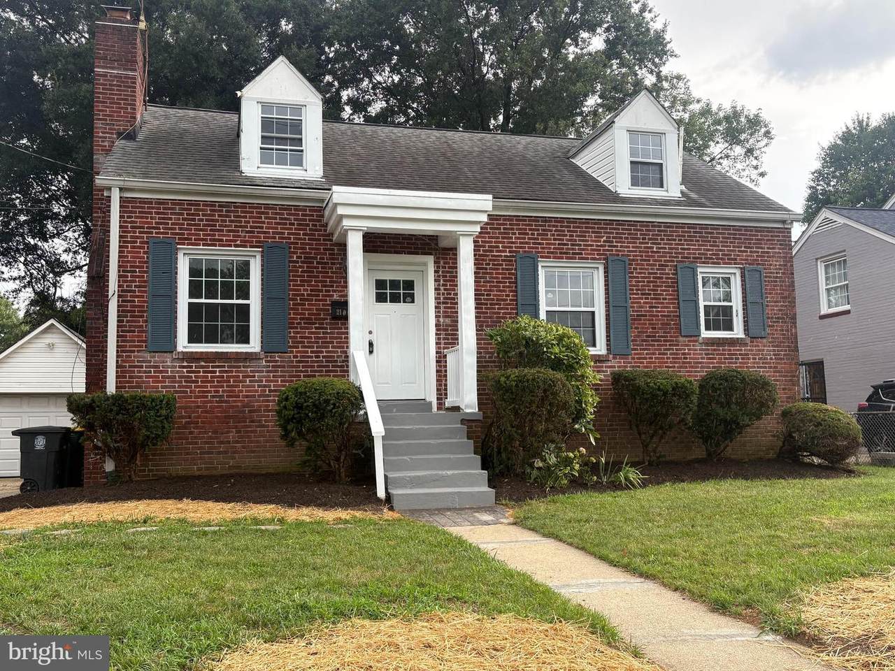 2105 Amherst Road - Photo 1