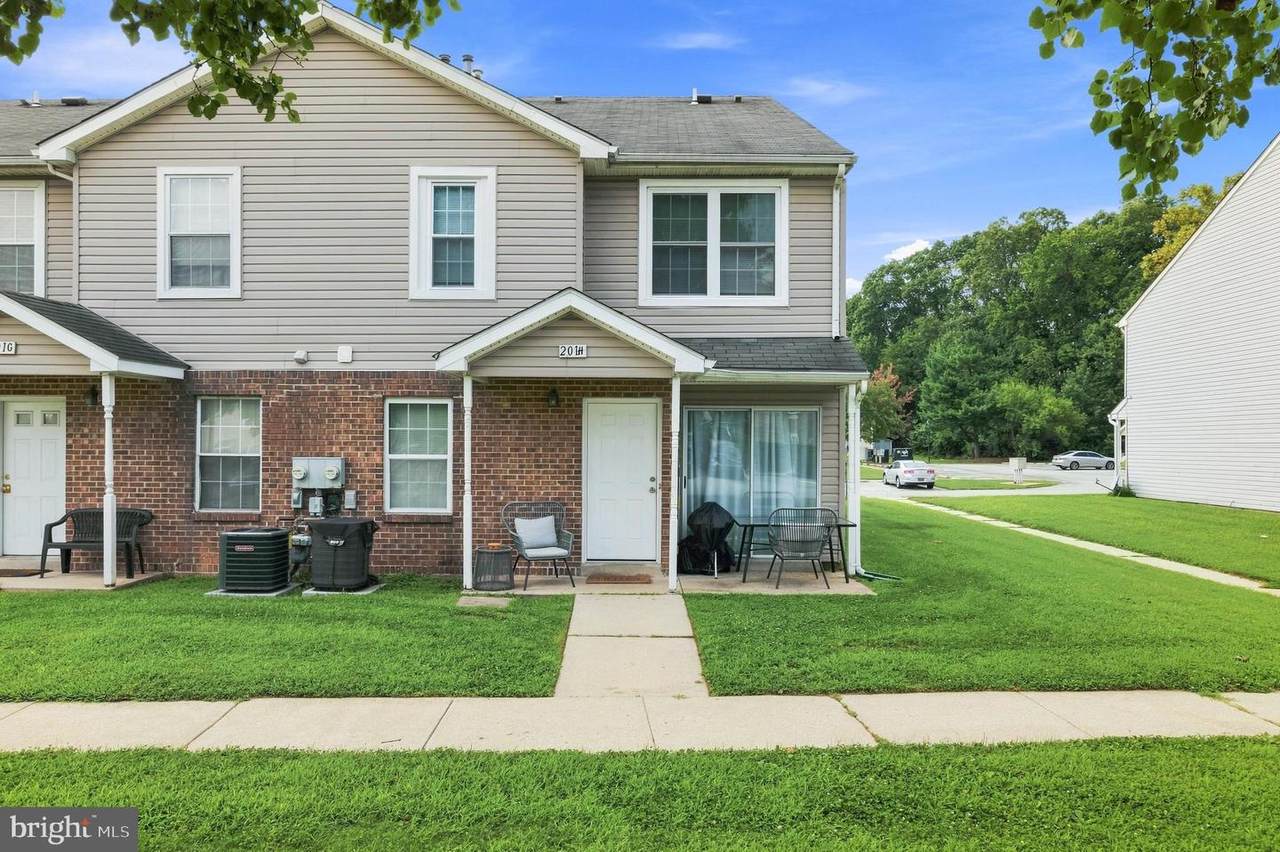 201 Highland Boulevard - Photo 1