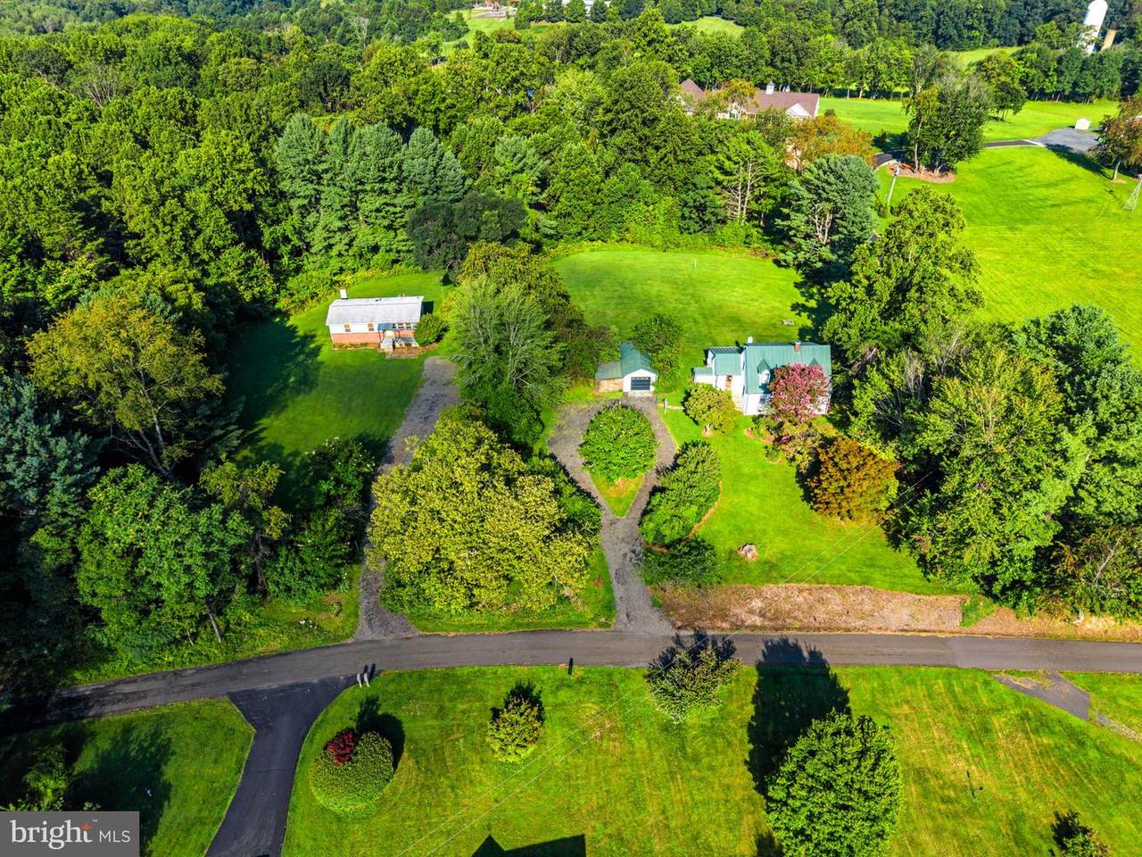4400 Scotts Road - Photo 1