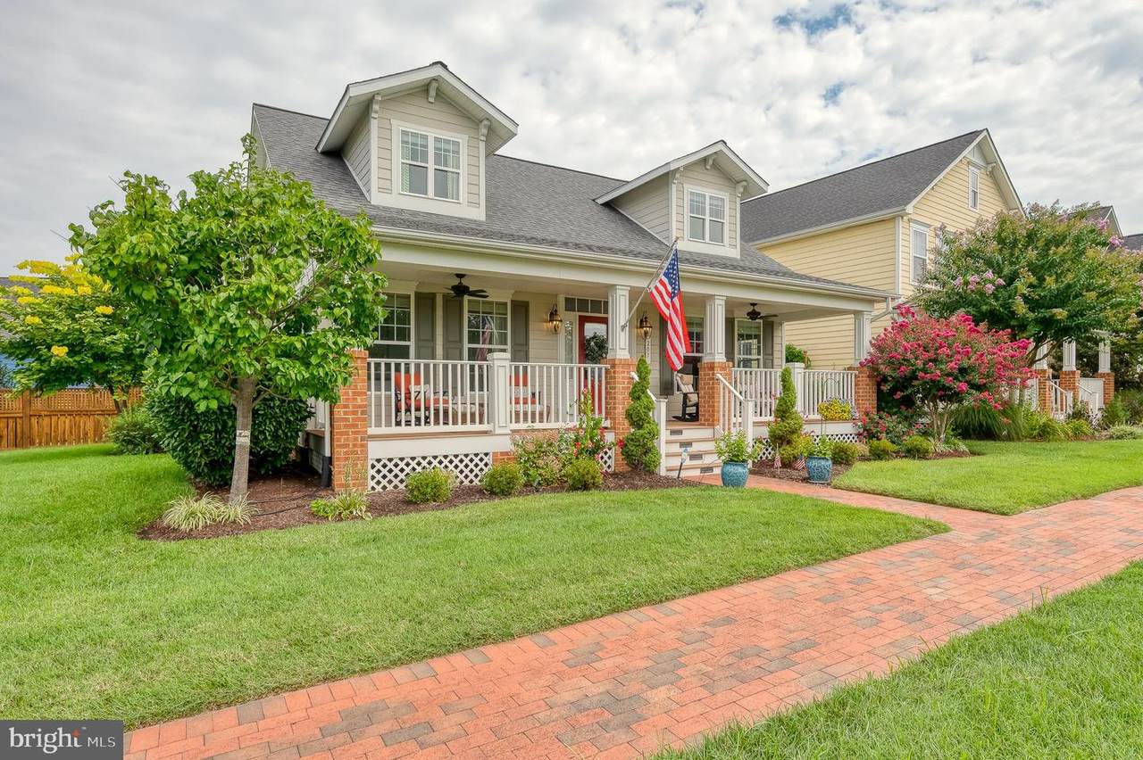 207 Thomas White Boulevard - Photo 1
