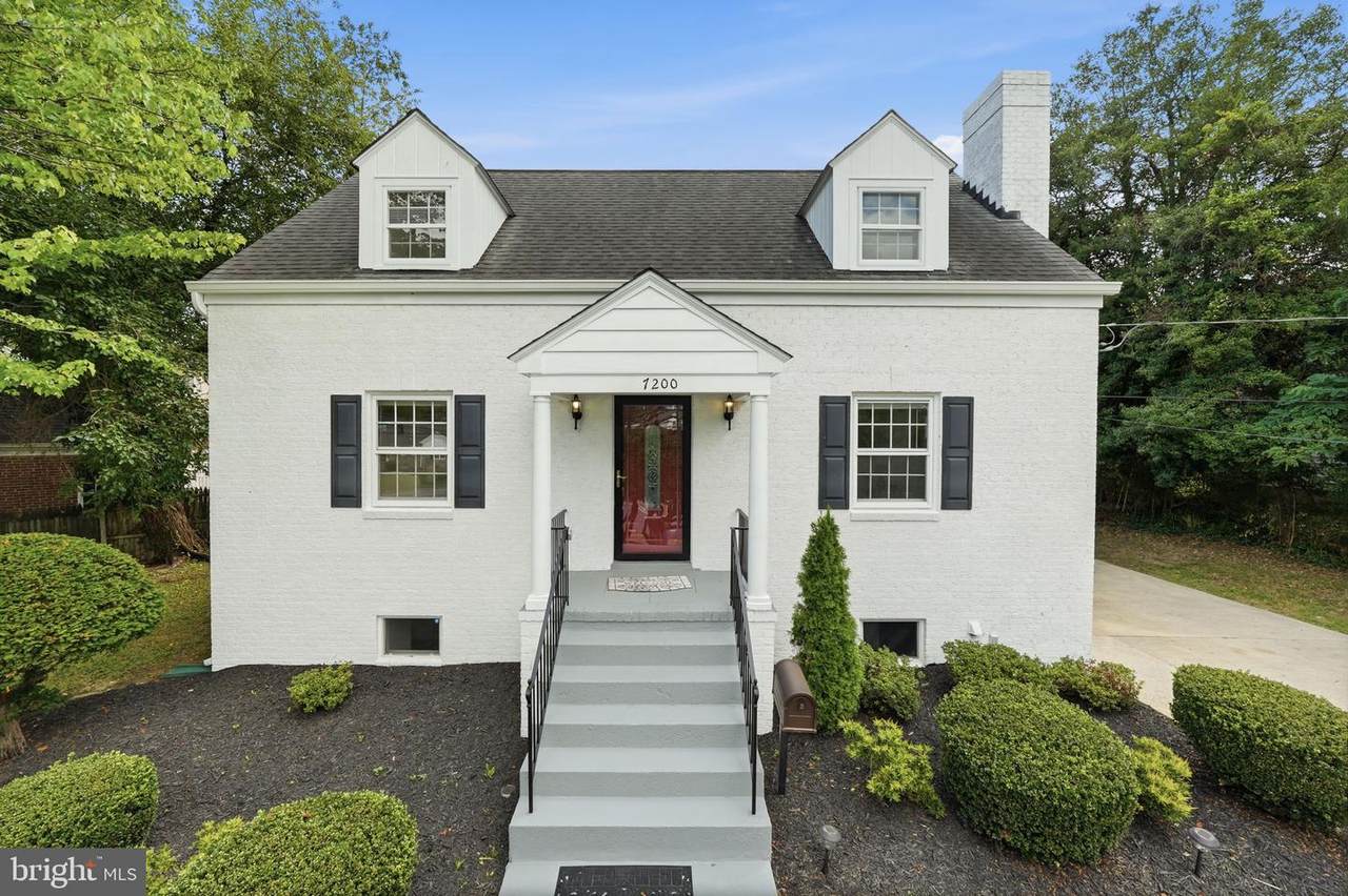 7200 Wells Parkway - Photo 1