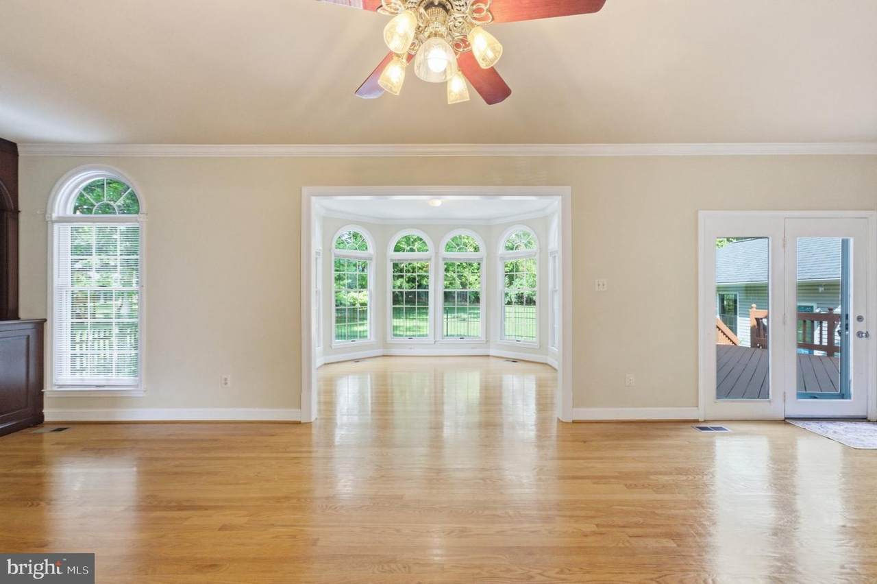 https://bt-photos.global.ssl.fastly.net/brightmls/1280_boomver_1_805251965830-2.jpg
