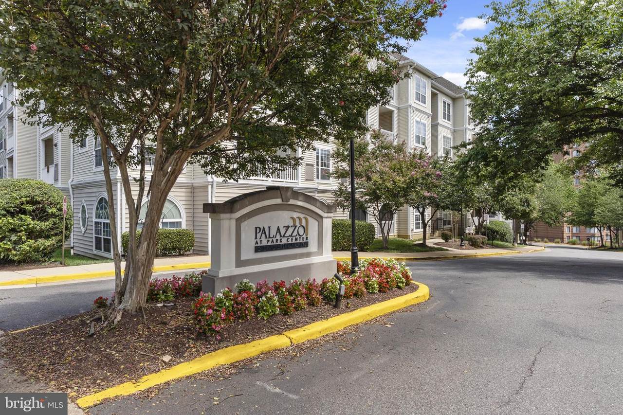 4551 Strutfield Lane - Photo 1