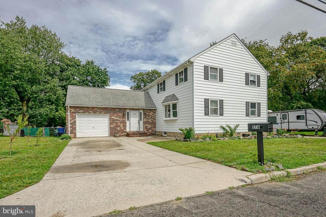 176 Columbia Avenue - Photo 1