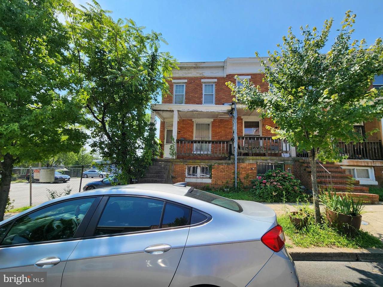 2729 Rayner Avenue - Photo 1