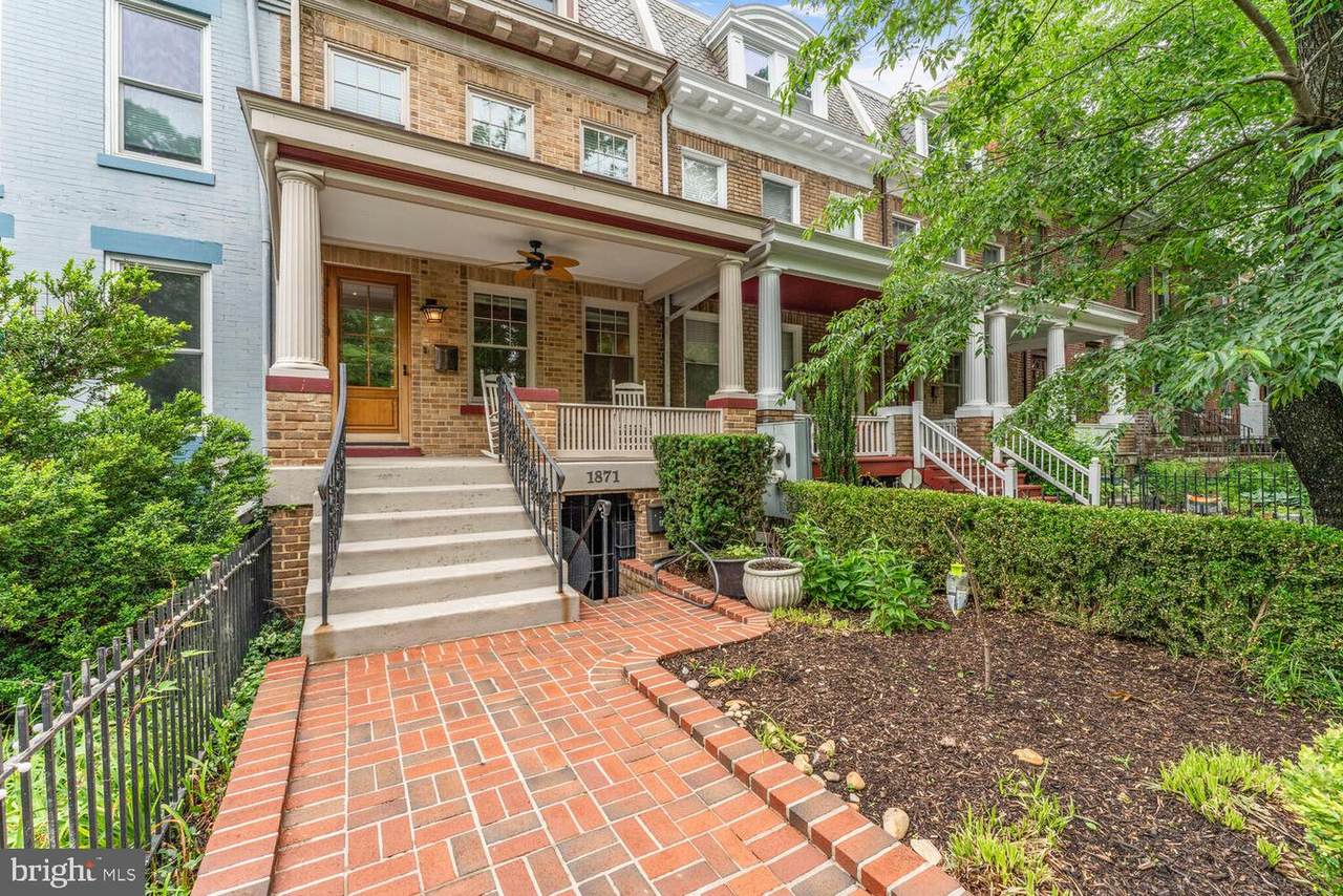 1871 Newton Street - Photo 1