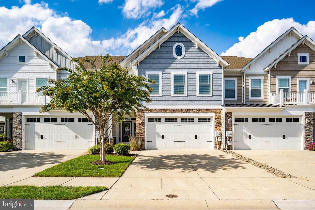 23 Scarborough Lane - Photo 1