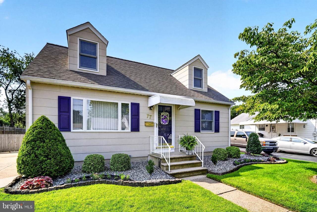 77 Sadie Street - Photo 1