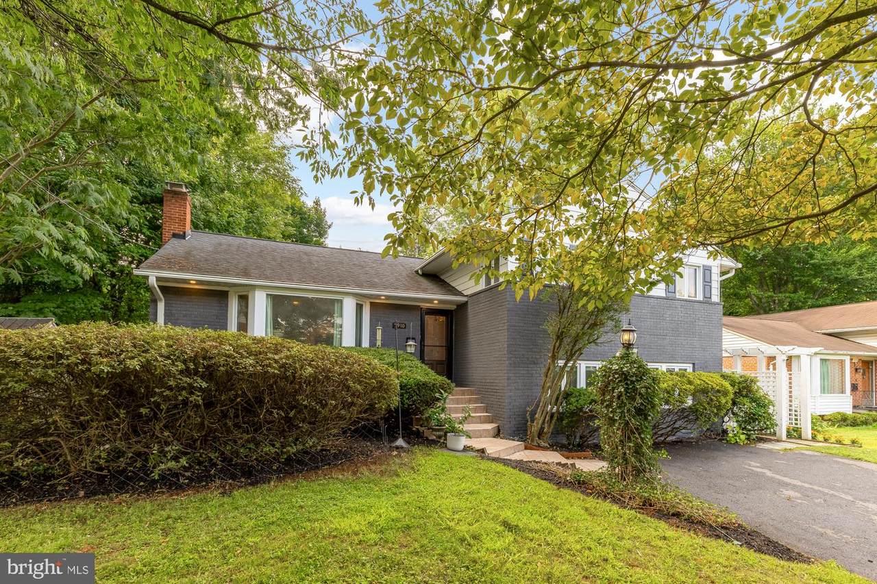5910 Greentree Road - Photo 1