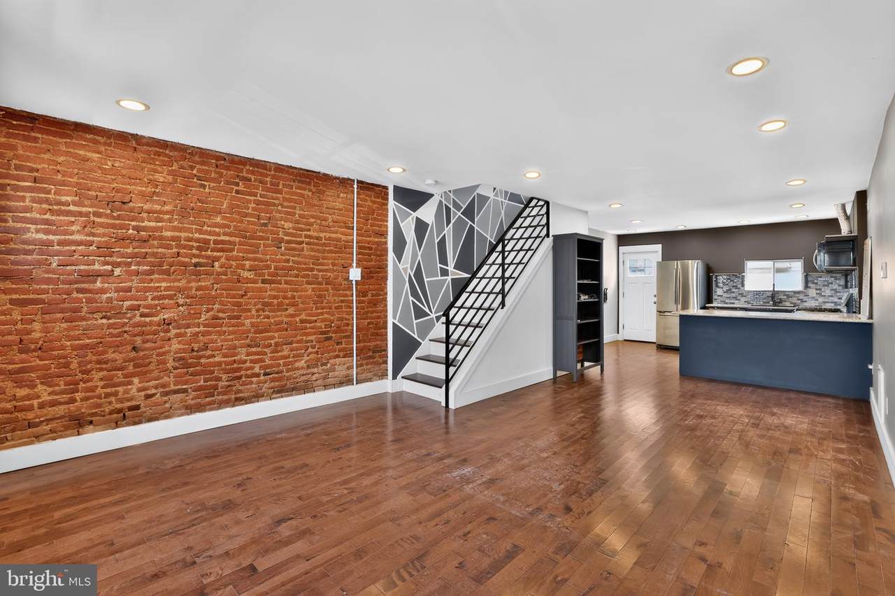 1913 Mutter Street - Photo 1