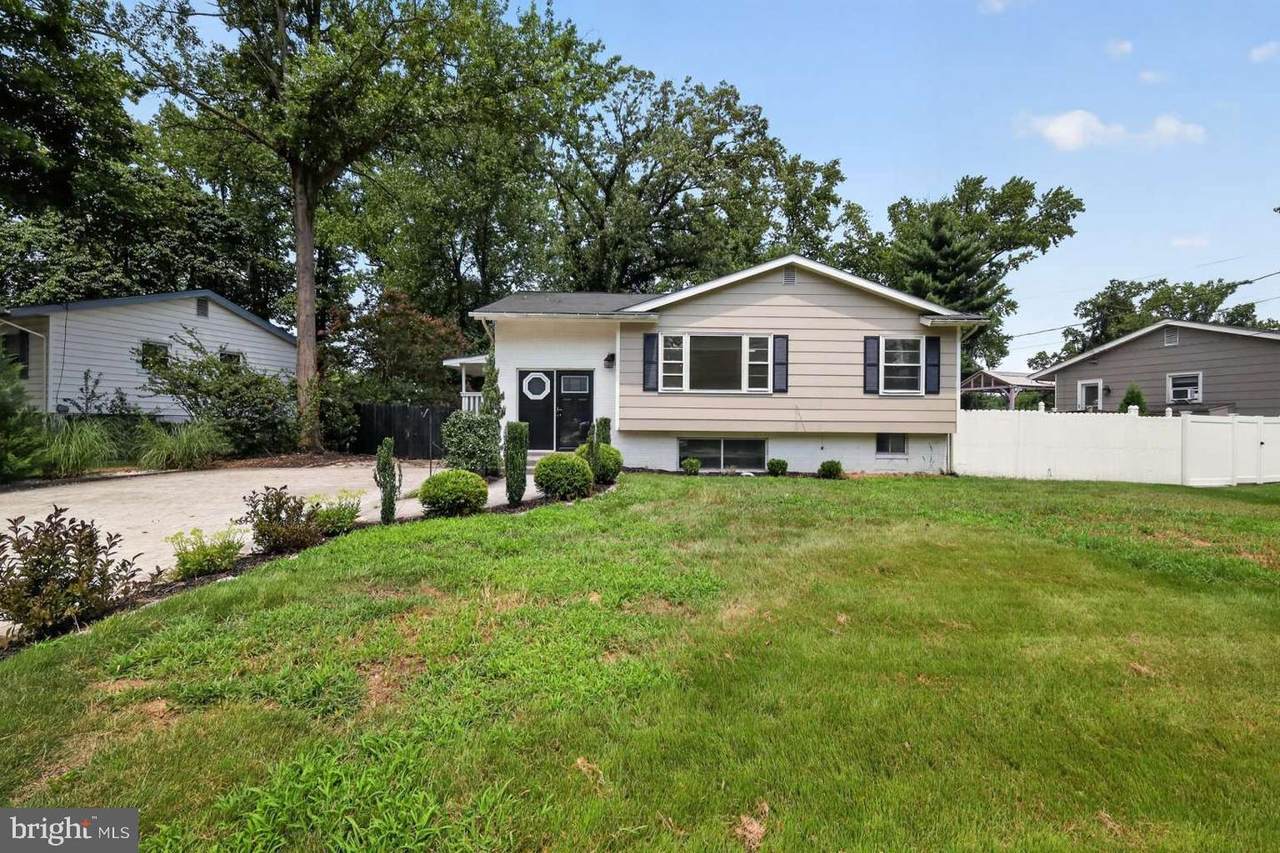 7608 Devries Drive - Photo 1
