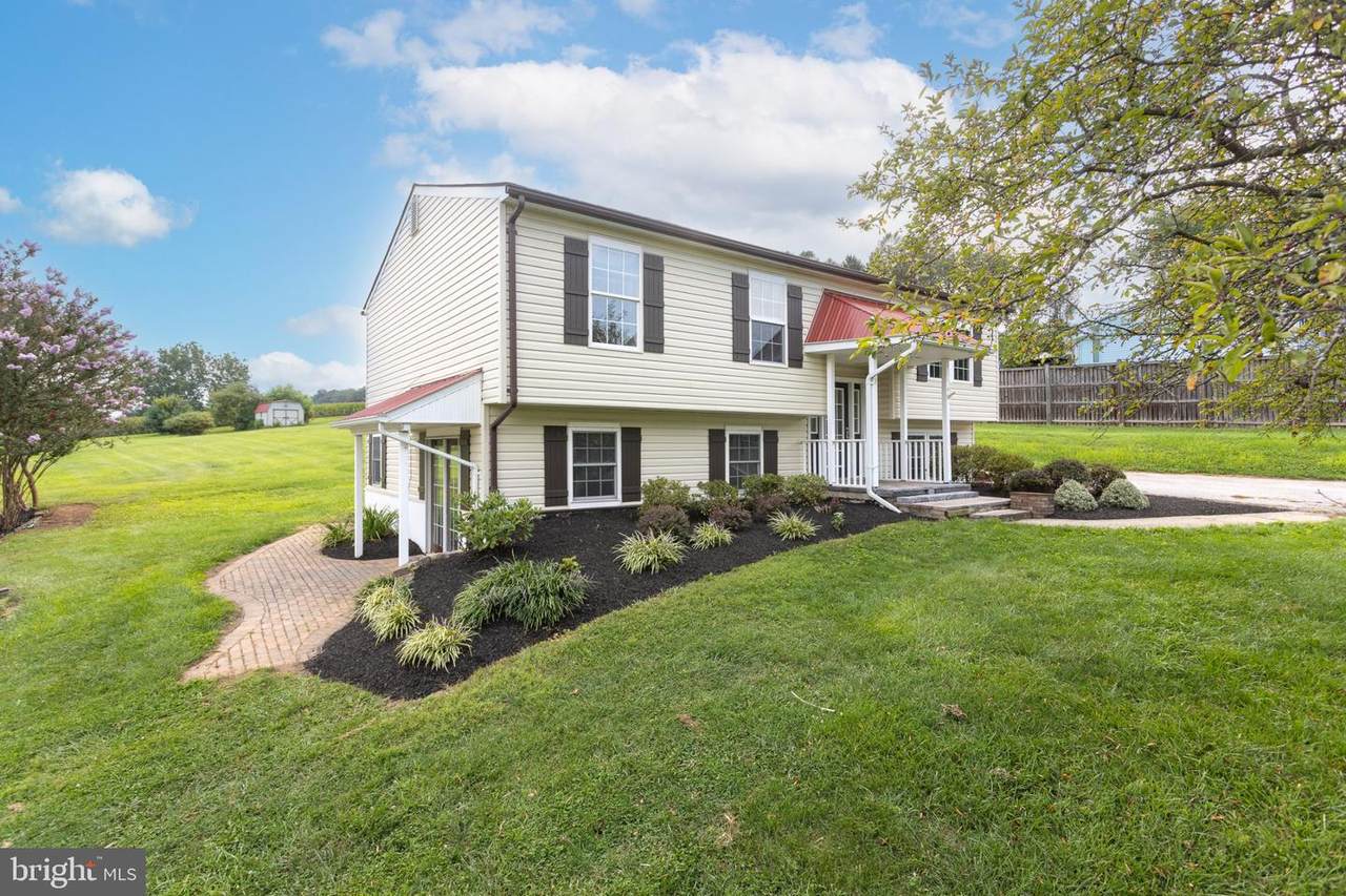 805 Rolling Ridge Drive - Photo 1