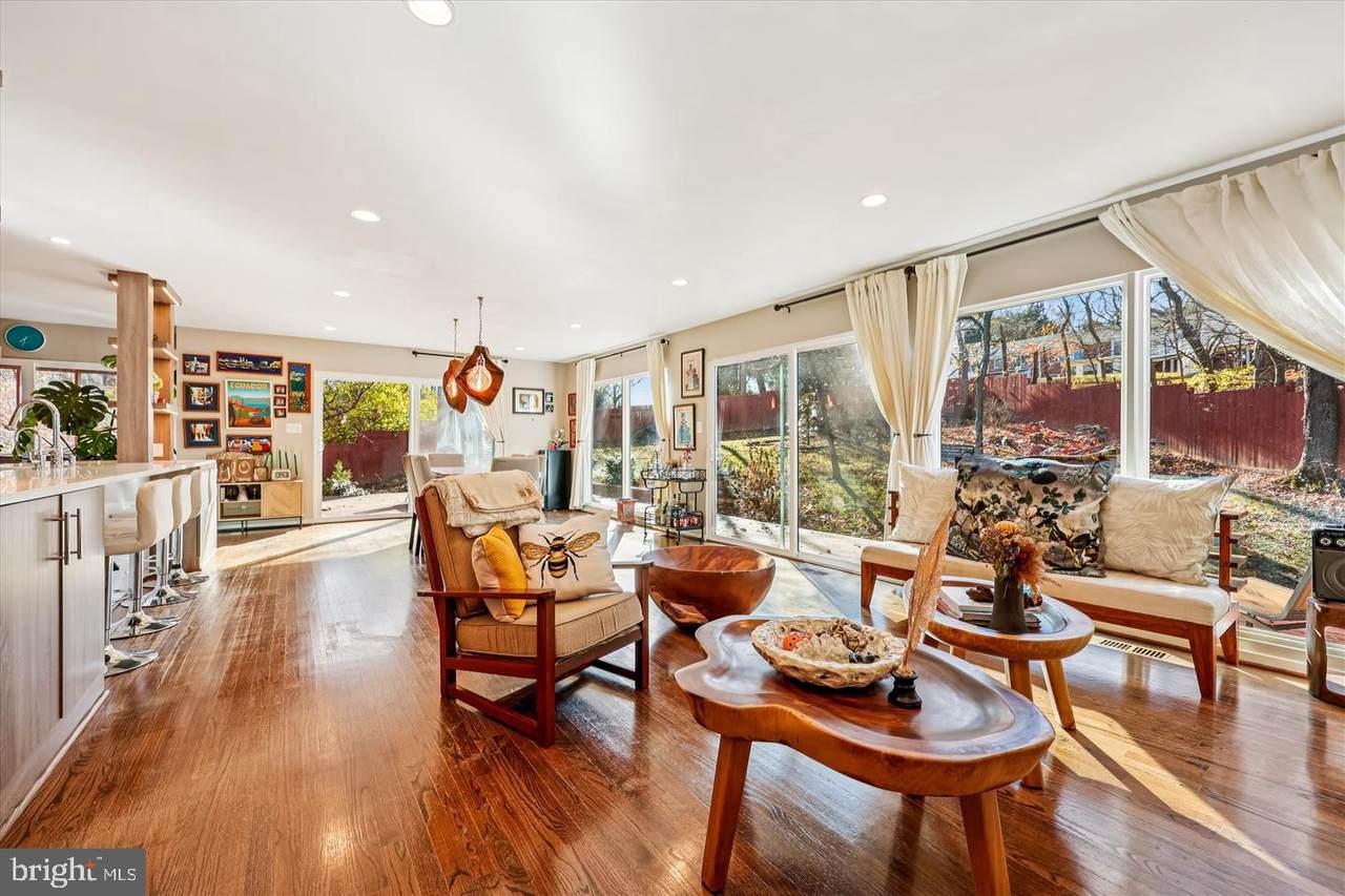 7614 Carteret Road - Photo 1