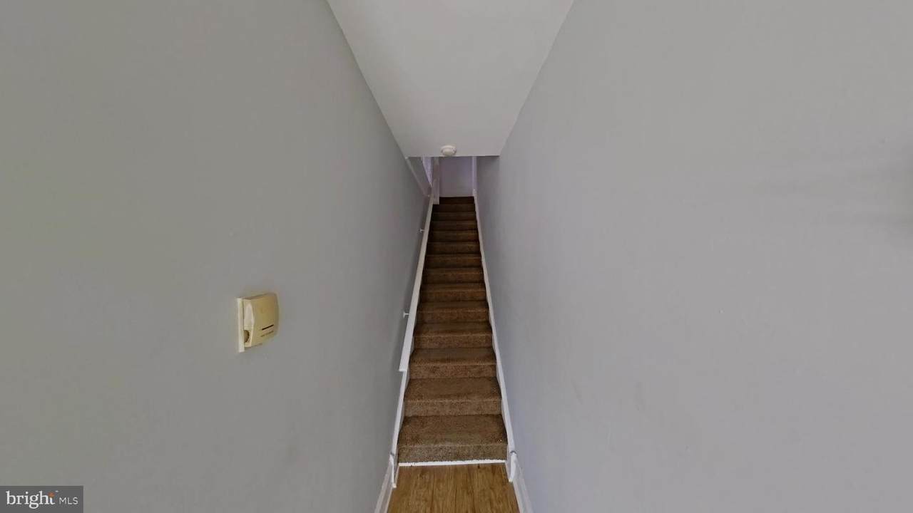 https://bt-photos.global.ssl.fastly.net/brightmls/1280_boomver_1_805261107992-2.jpg