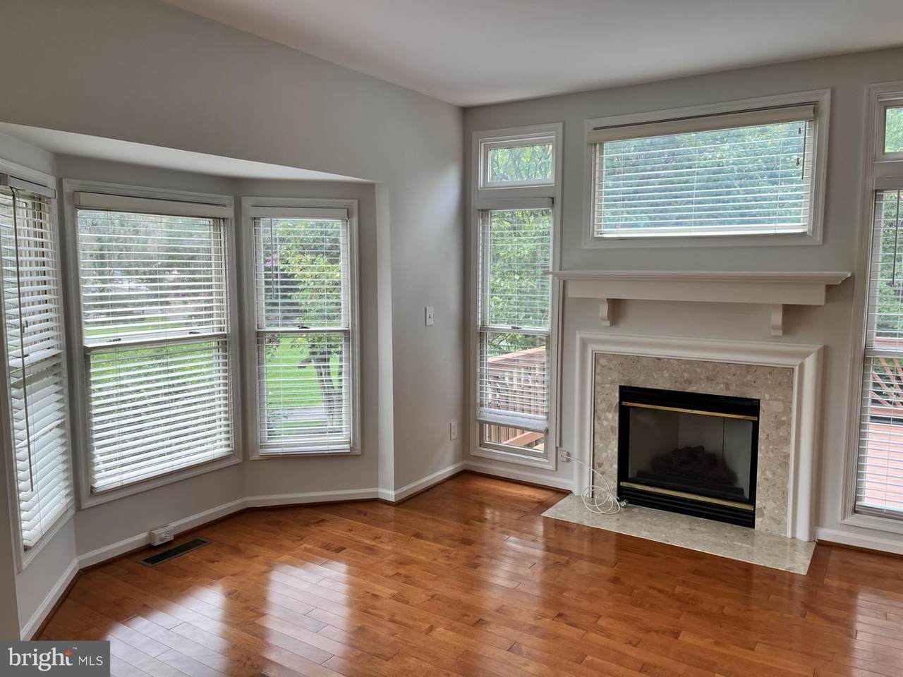https://bt-photos.global.ssl.fastly.net/brightmls/1280_boomver_1_805261418808-2.jpg