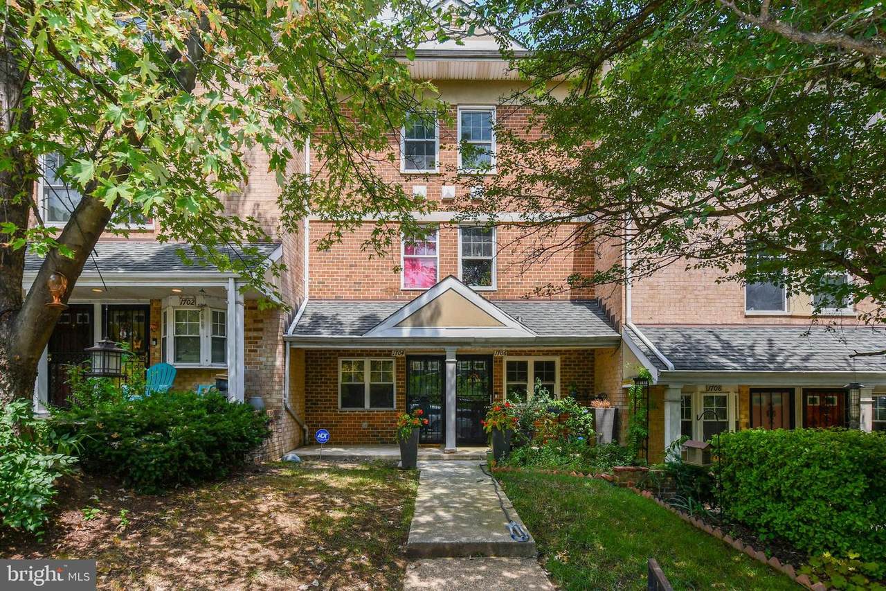 1704 Montana Avenue - Photo 1
