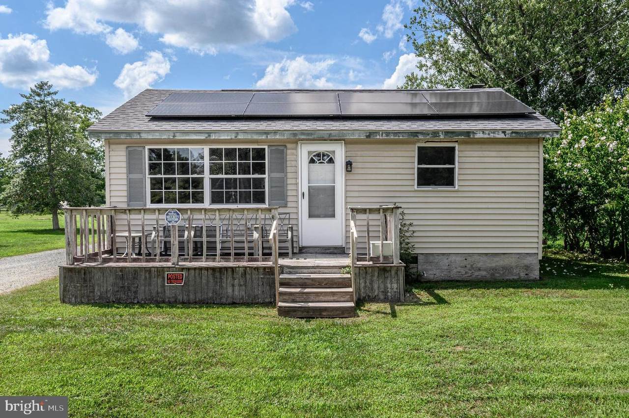  93 N MAPLE Avenue - Photo 1