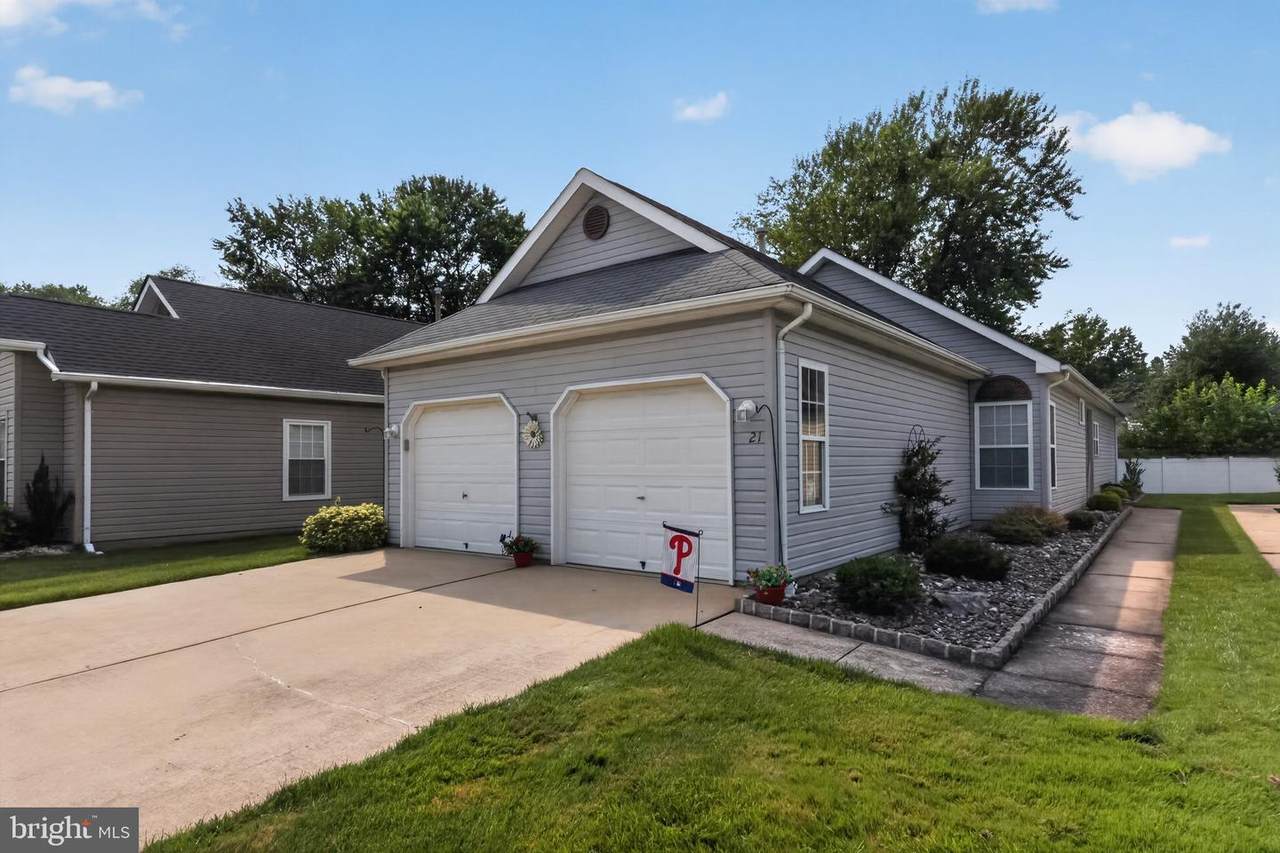 21 Belmont Avenue - Photo 1